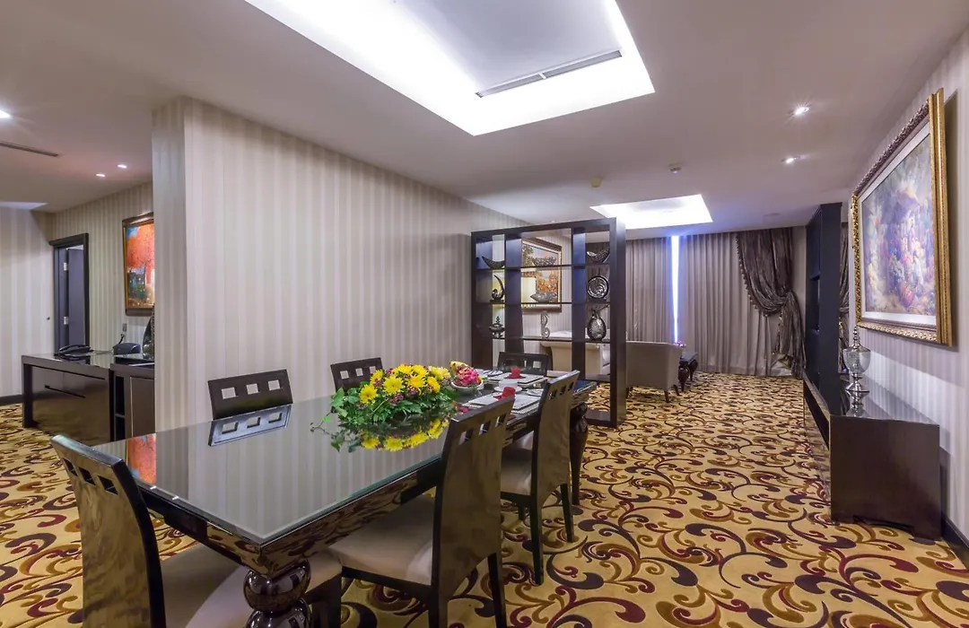 Wyndham Surabaya-1